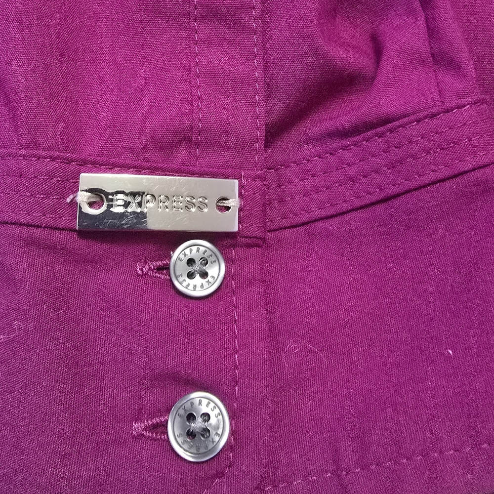 EXPRESS The Essential Women's Button-Up Shirt. Purple. Size M - Picture 7 of 10